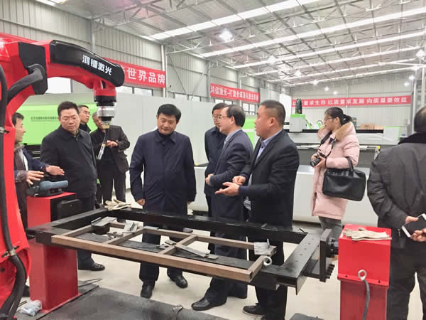 武漢市委常委、市紀(jì)委書記張曙