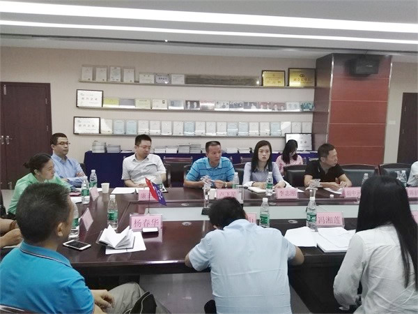 華工激光工程有限責任公司技術(shù)總監(jiān)盧飛星